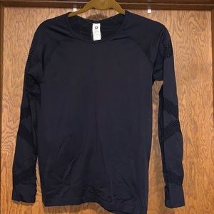 Black fabletics long sleeve tee shirt